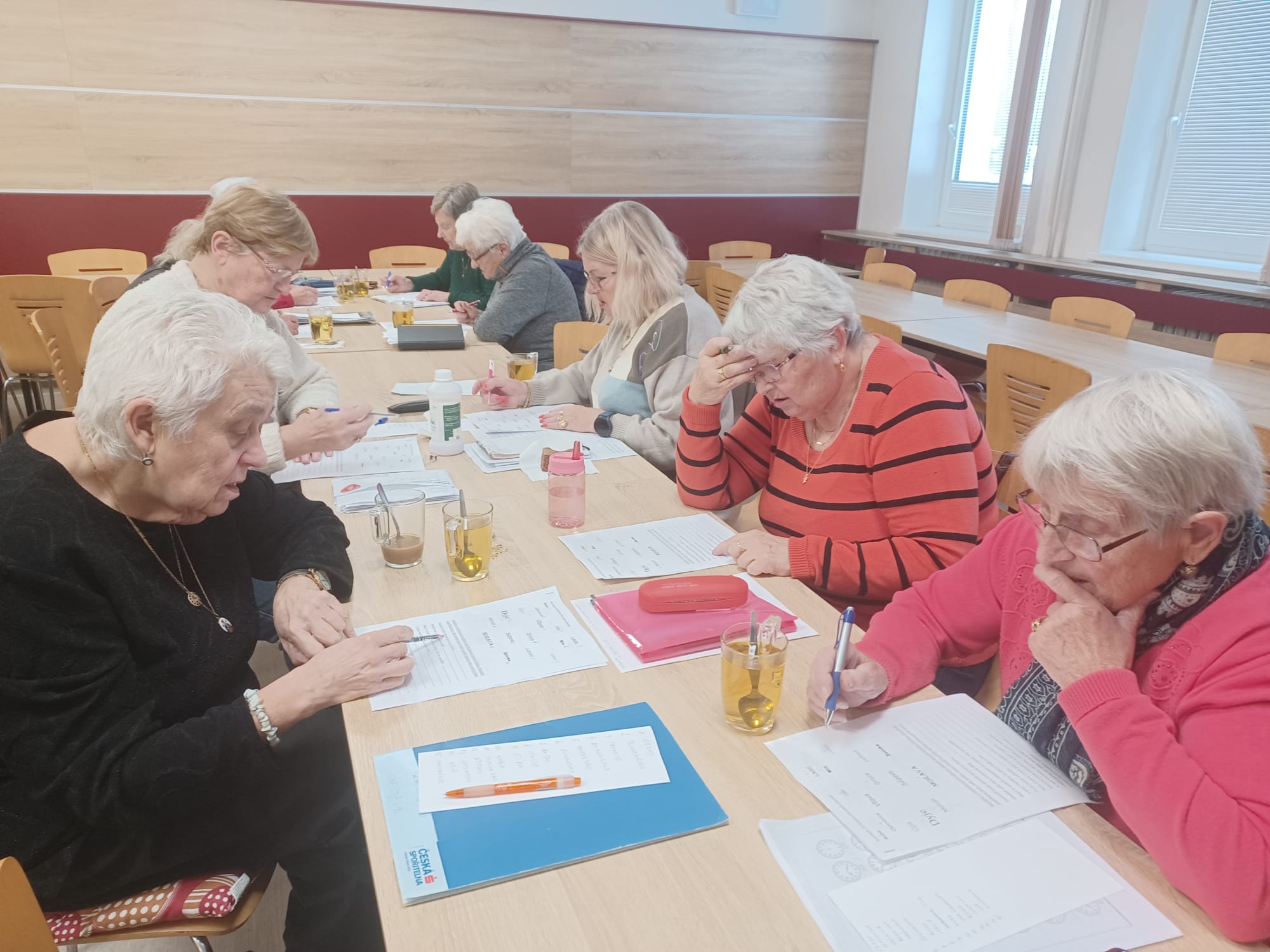 Senioři se po celý rok rozvíjeli nejen v komunikaci
