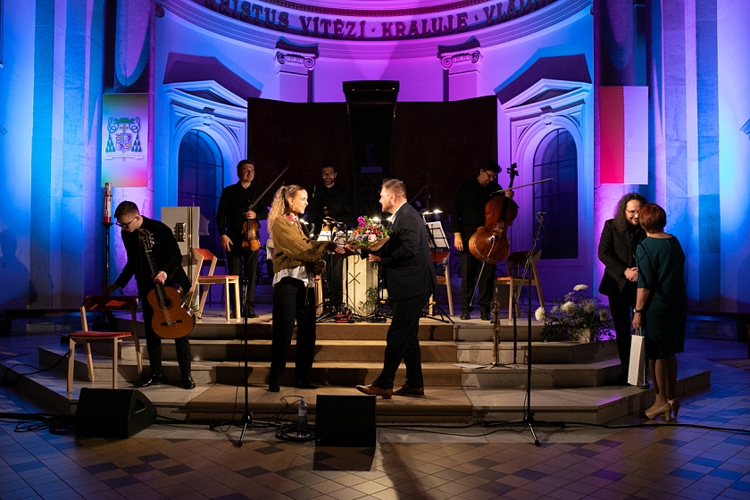 Ochutnávka benefičního koncertu Centra díky televizi Polar